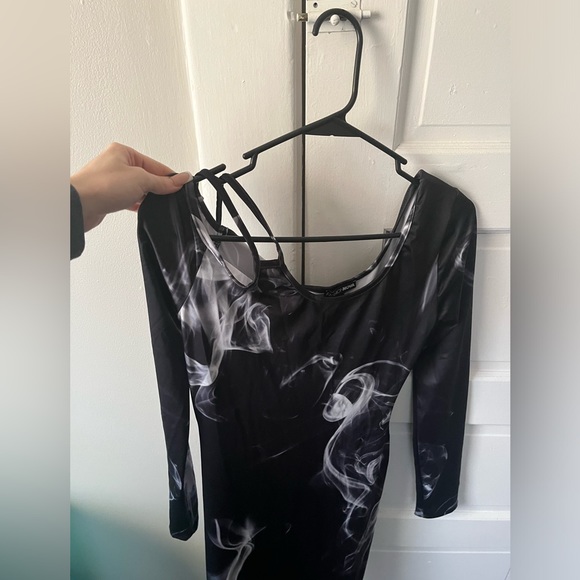 Black Smokey dress - Picture 2 of 3